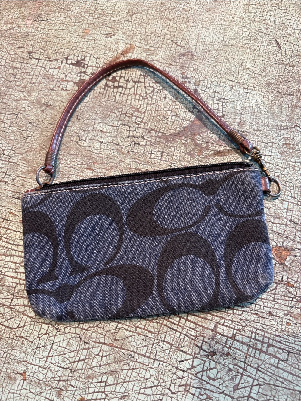 Coach Signature Blue Jacquard Fabric Wristlet Brown Leather Strap - Picture 3 of 6